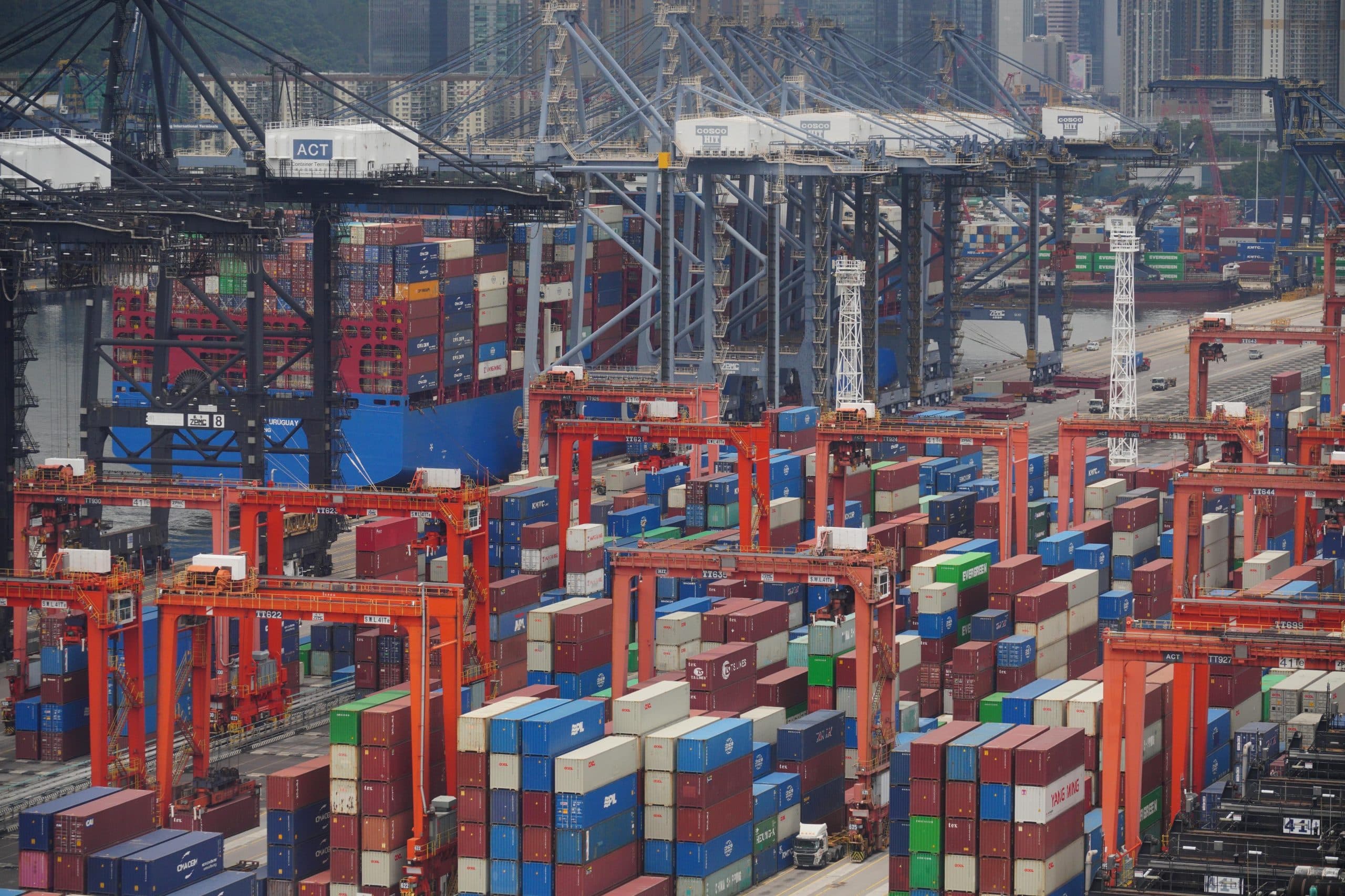 HPH Trust Positions Hong Kong as Buffer Amidst Regional Port Congestion