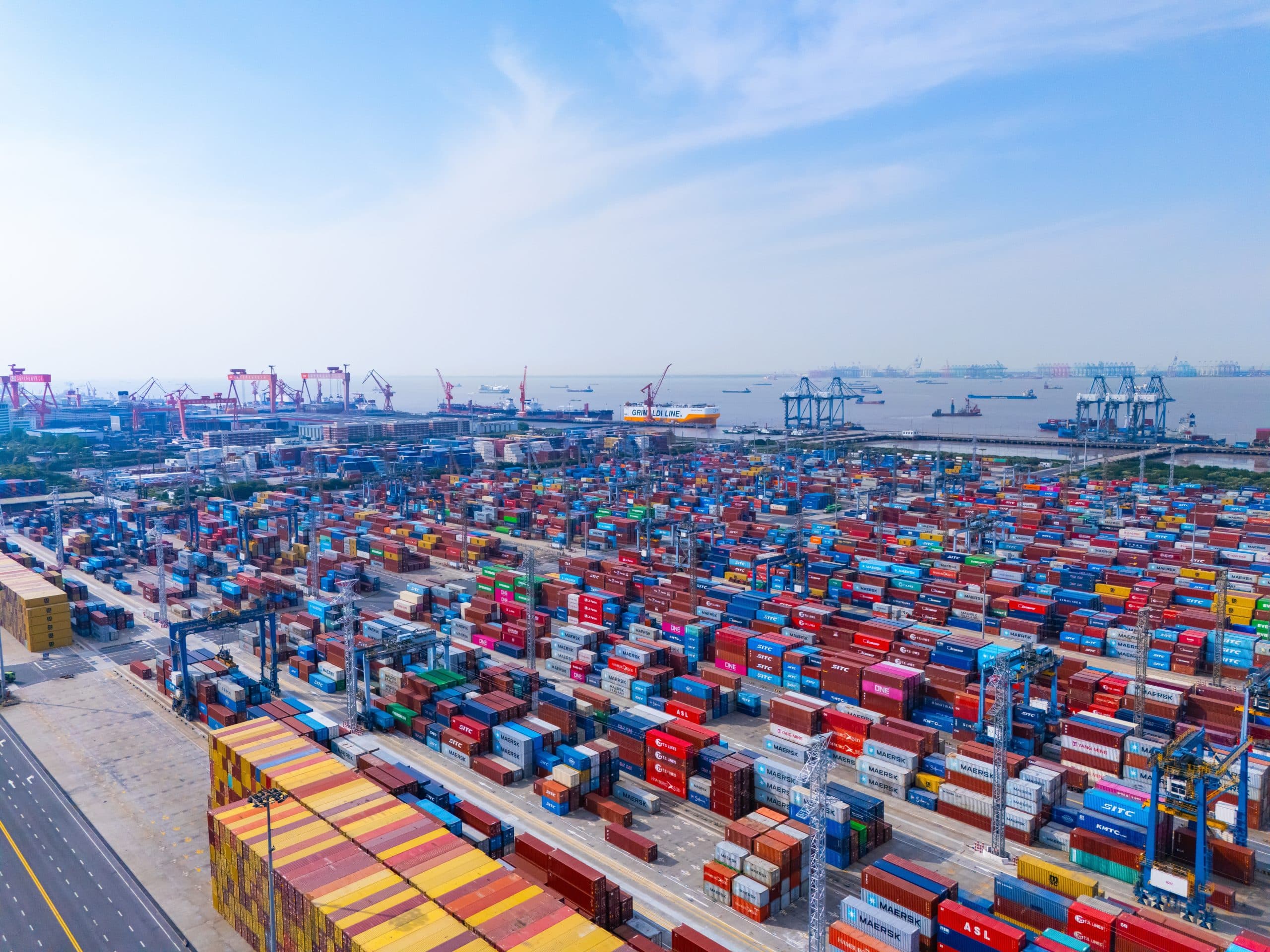 Middle East Unrest and US Tariffs Impact Global Port Rankings, Alphaliner Reports