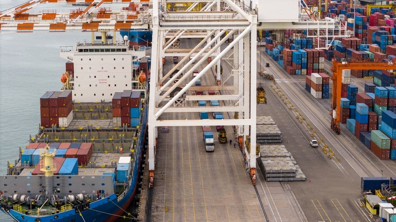 Global Container Schedule Reliability Declines in July 2026