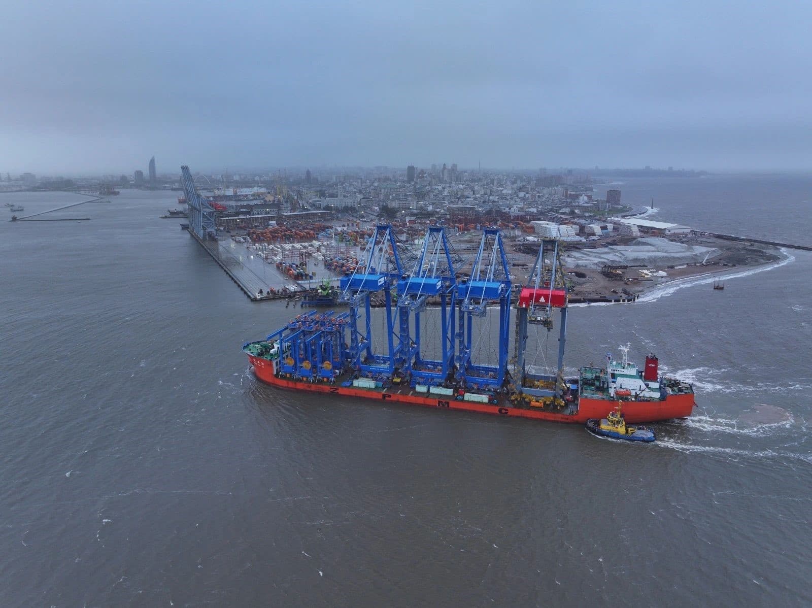 Montevideo Terminal Expands Crane Fleet with New ZPMC STS Unit