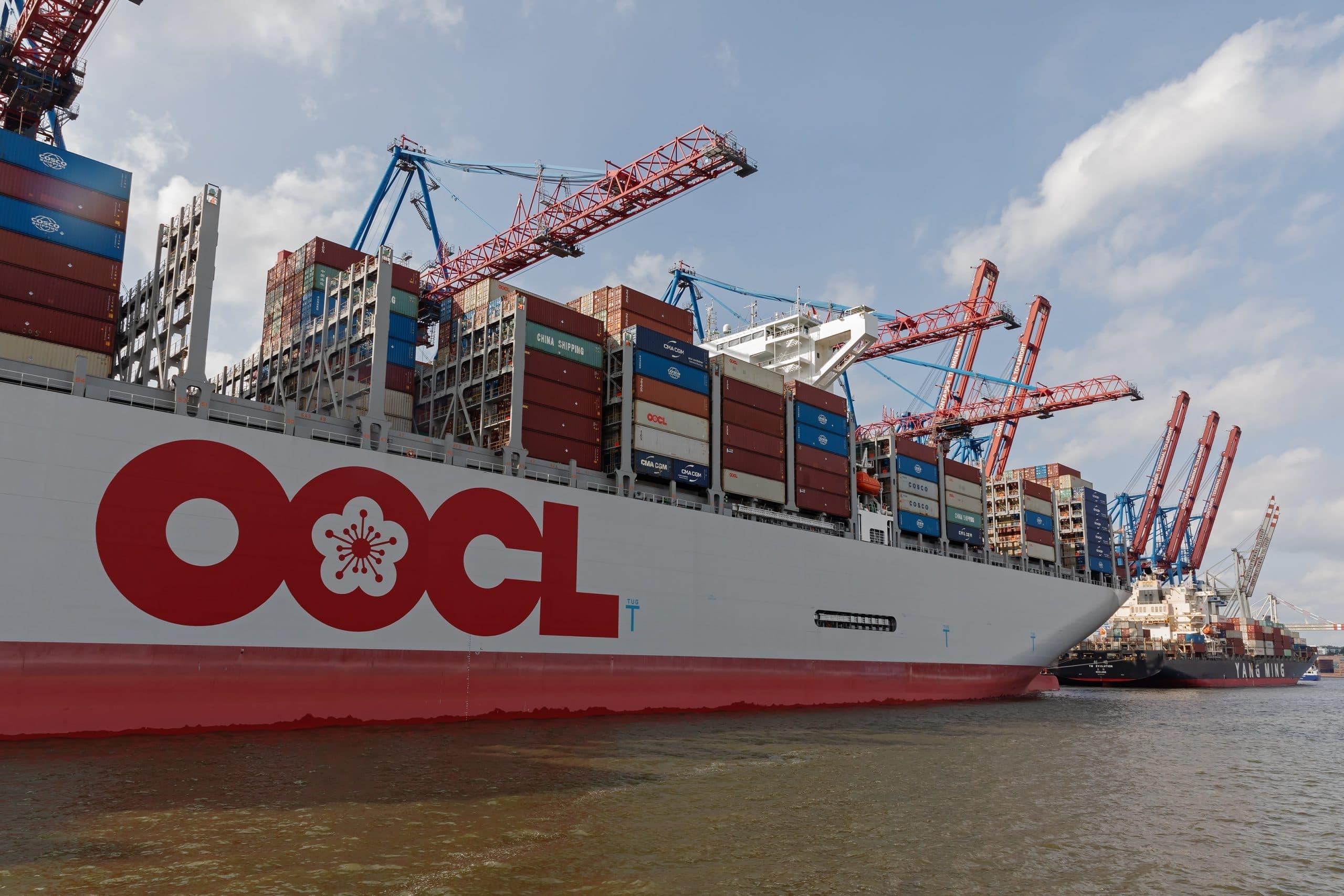 OOCL Reports Significant 45% Revenue Increase in Third Quarter