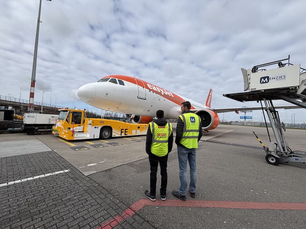 Menzies Aviation Pioneers Electric TaxiBot Towing for Airbus at Amsterdam Schiphol