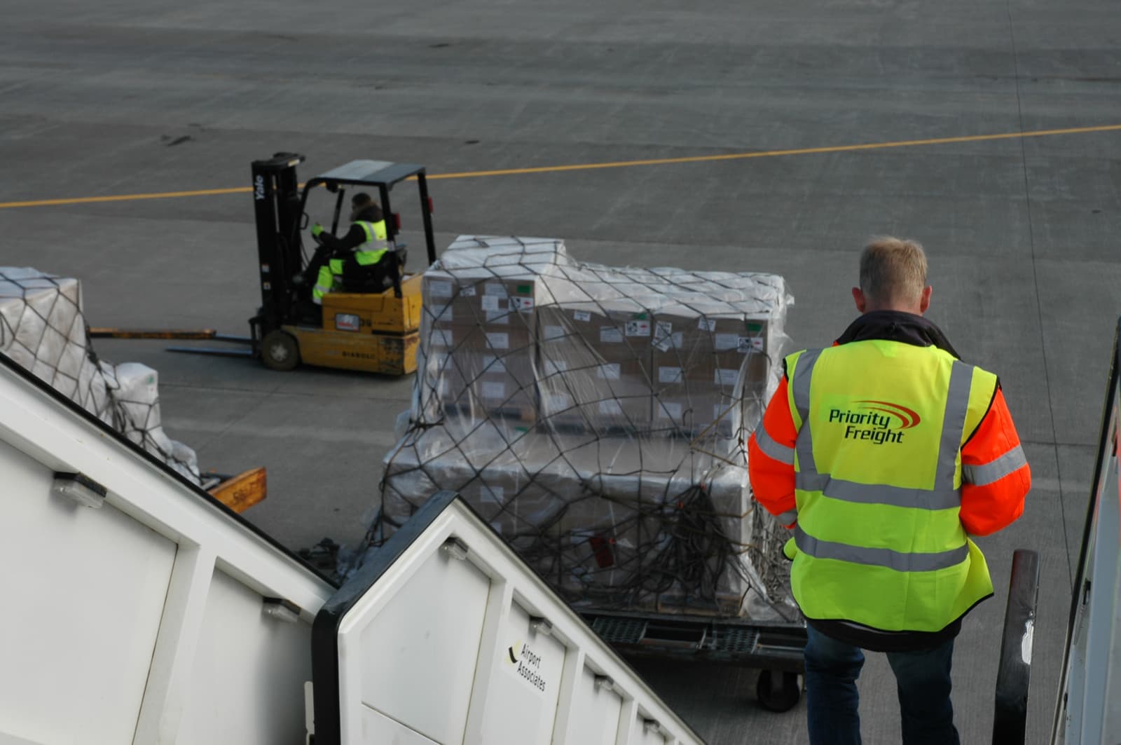 Automotive Sector Leverages Time-Critical Logistics for Supply Chain Resilience