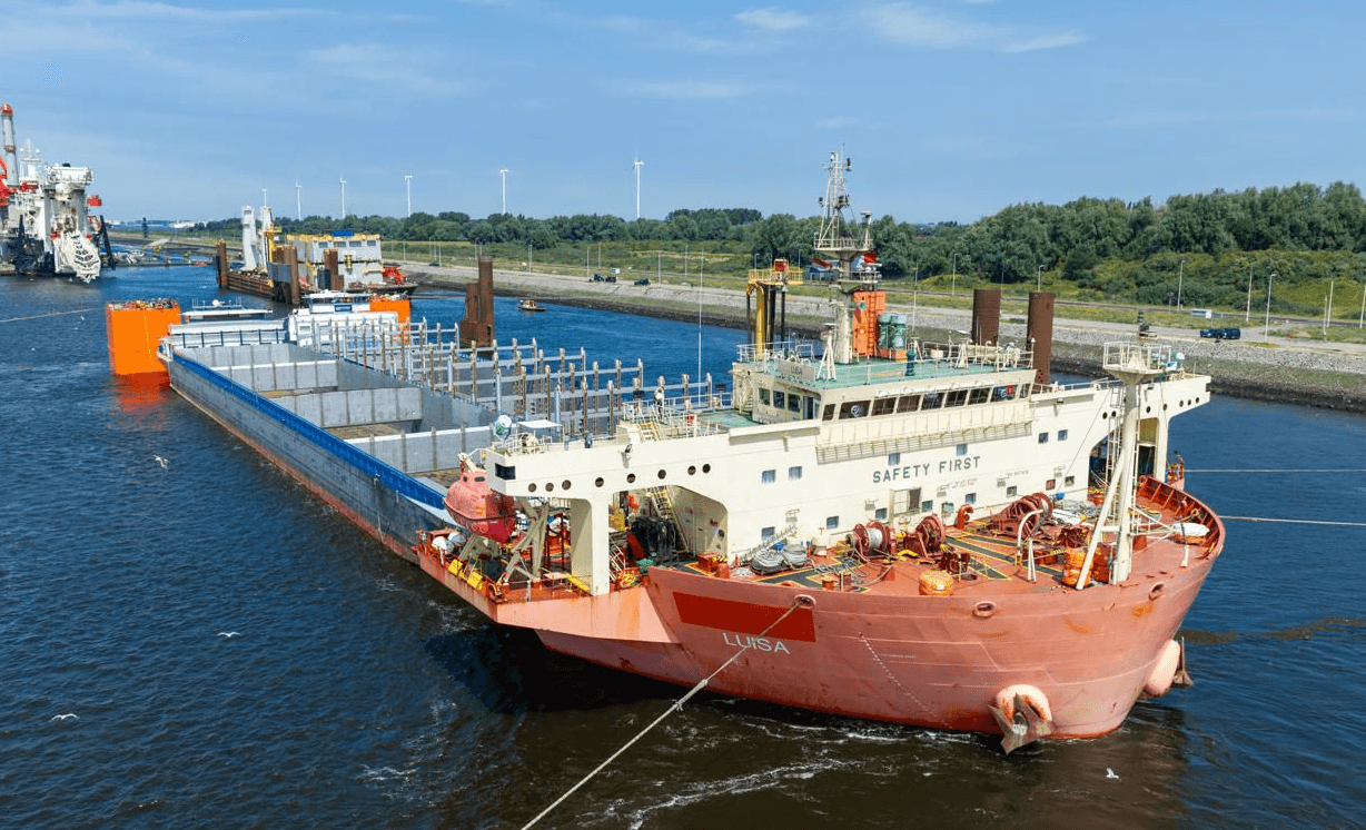 SAL Offshore Completes Semi-Submersible Barge Transport to Uruguay