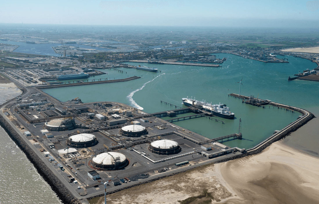 Antwerp-Bruges Sustains Container Market Share Despite Strikes and Oil Spill Impact