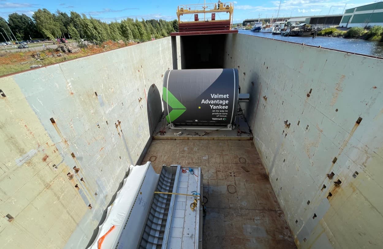 136-Ton Yankee Dryer Transported from Sweden to Türkiye for Paper Sector