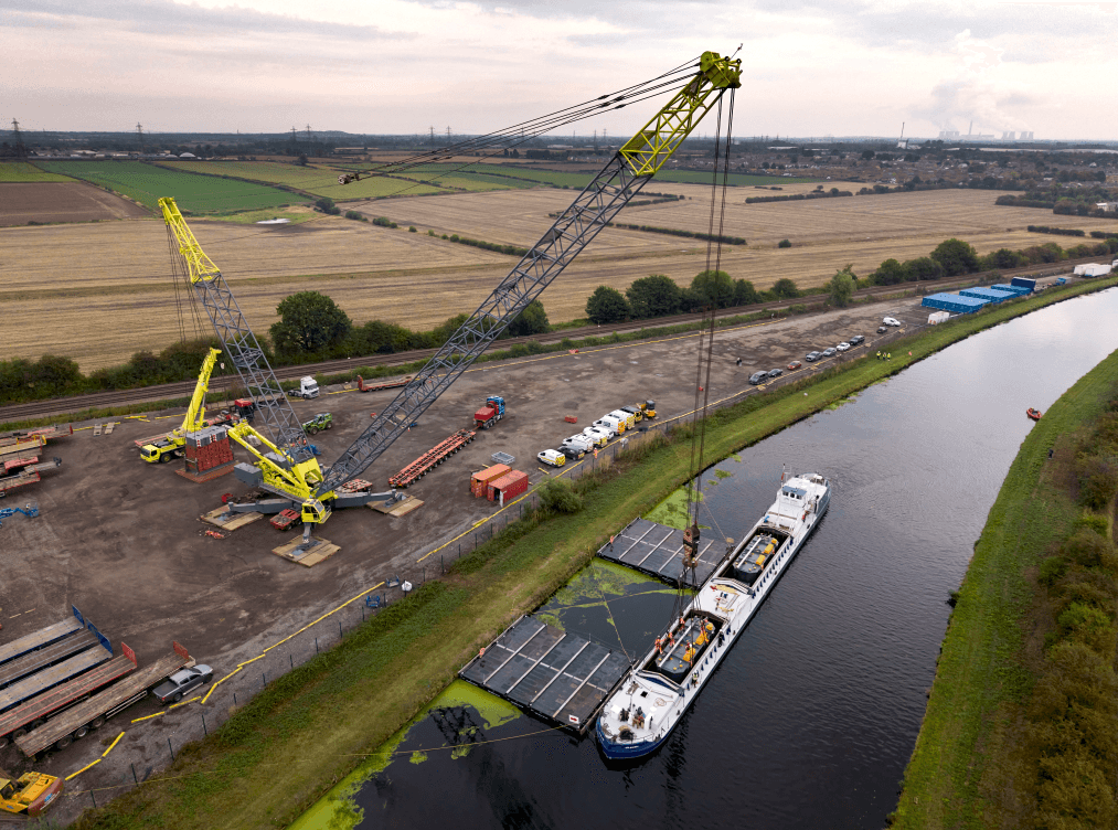 Allelys Enhances AK912 Heavy-Lift Crane with Stage V Engine for Reduced Emissions