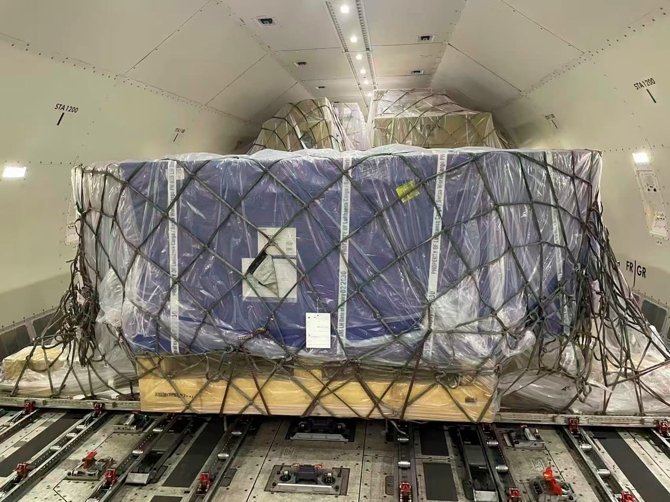 Deugro Executes Nine Urgent Airfreight Flights for German Wind Turbine Components from China