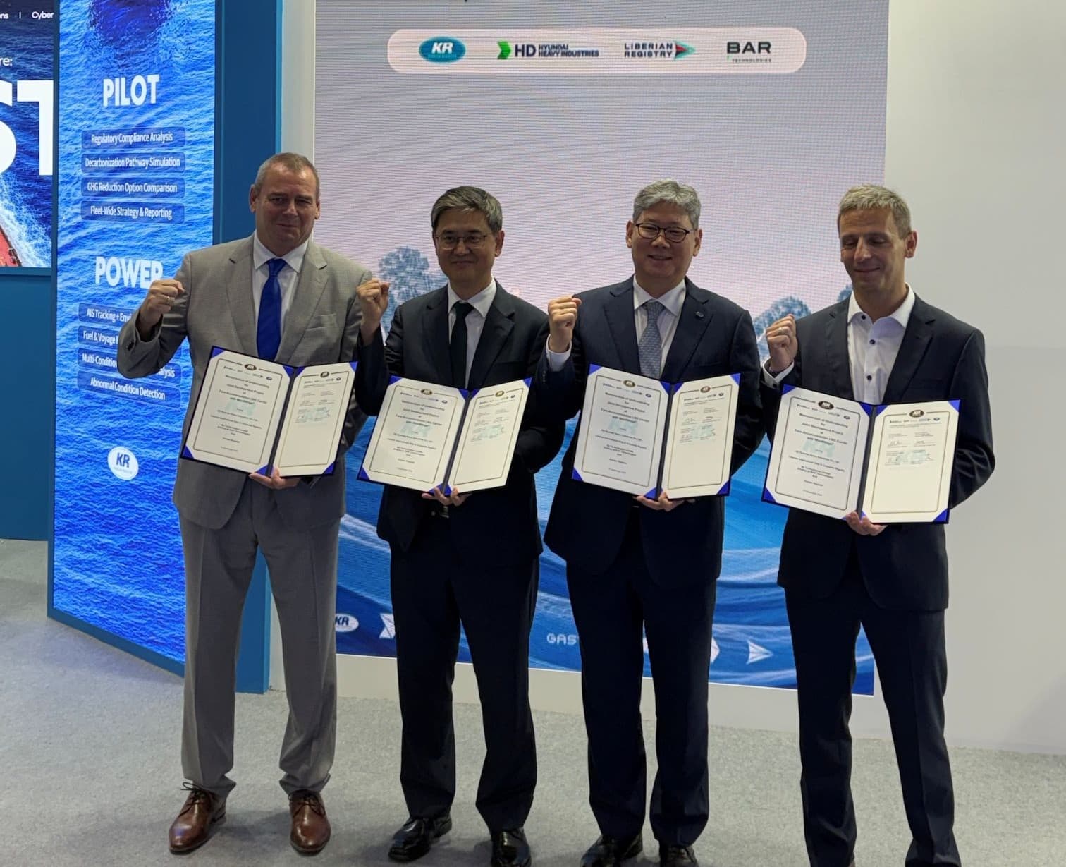 HD Hyundai Explores WindWings for 174,000 cbm LNG Carrier Decarbonization