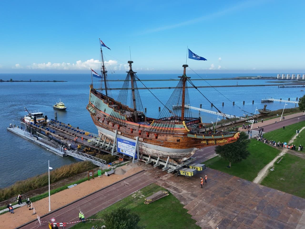 646-Tonne Batavia Ship Replica Relocated to Final Berth in Lelystad