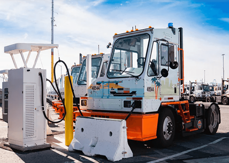 APM Terminals Los Angeles Expands Electric Terminal Tractor Fleet at Pier 400