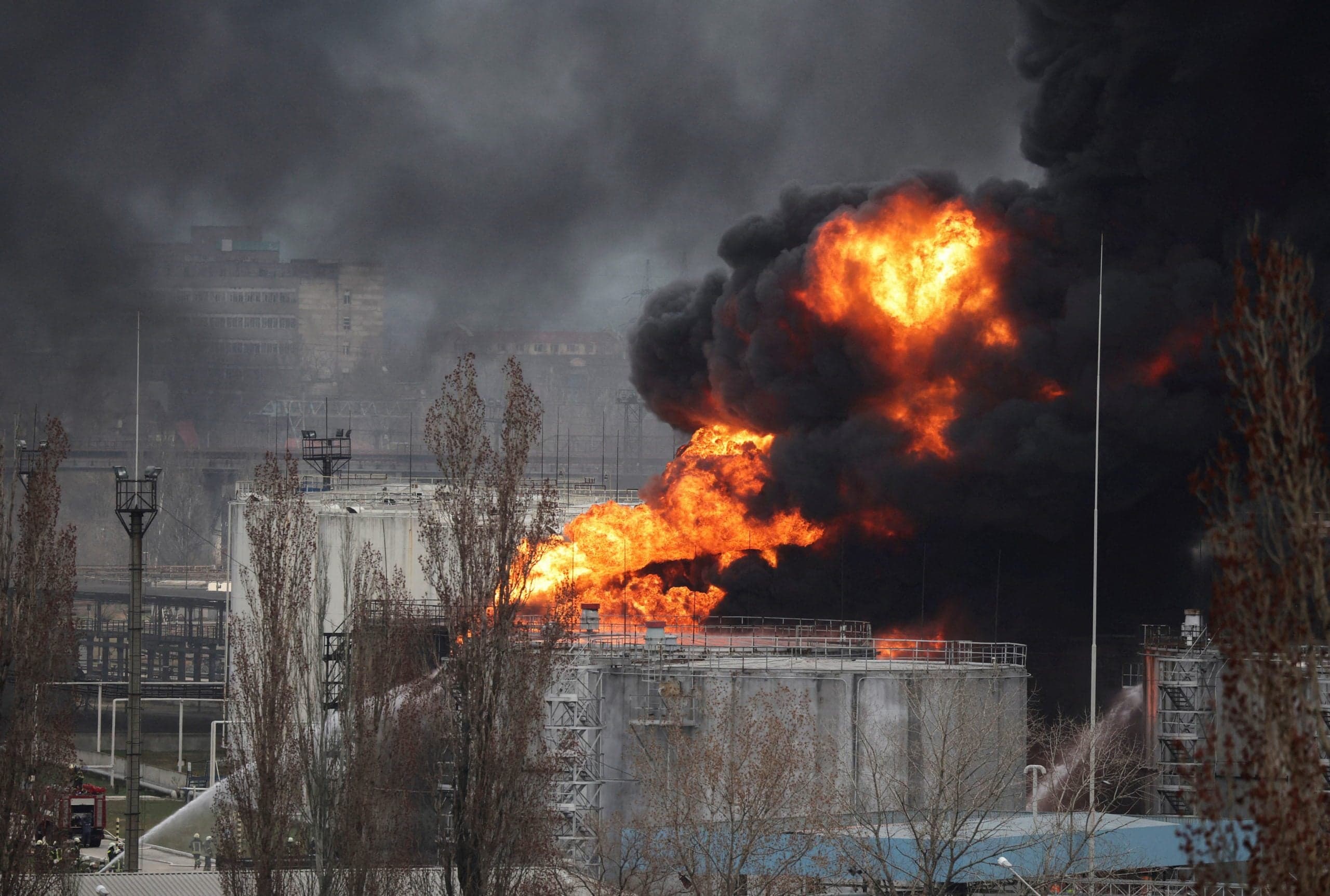 Ukrainian Drones Target Russian Port and Oil Infrastructure