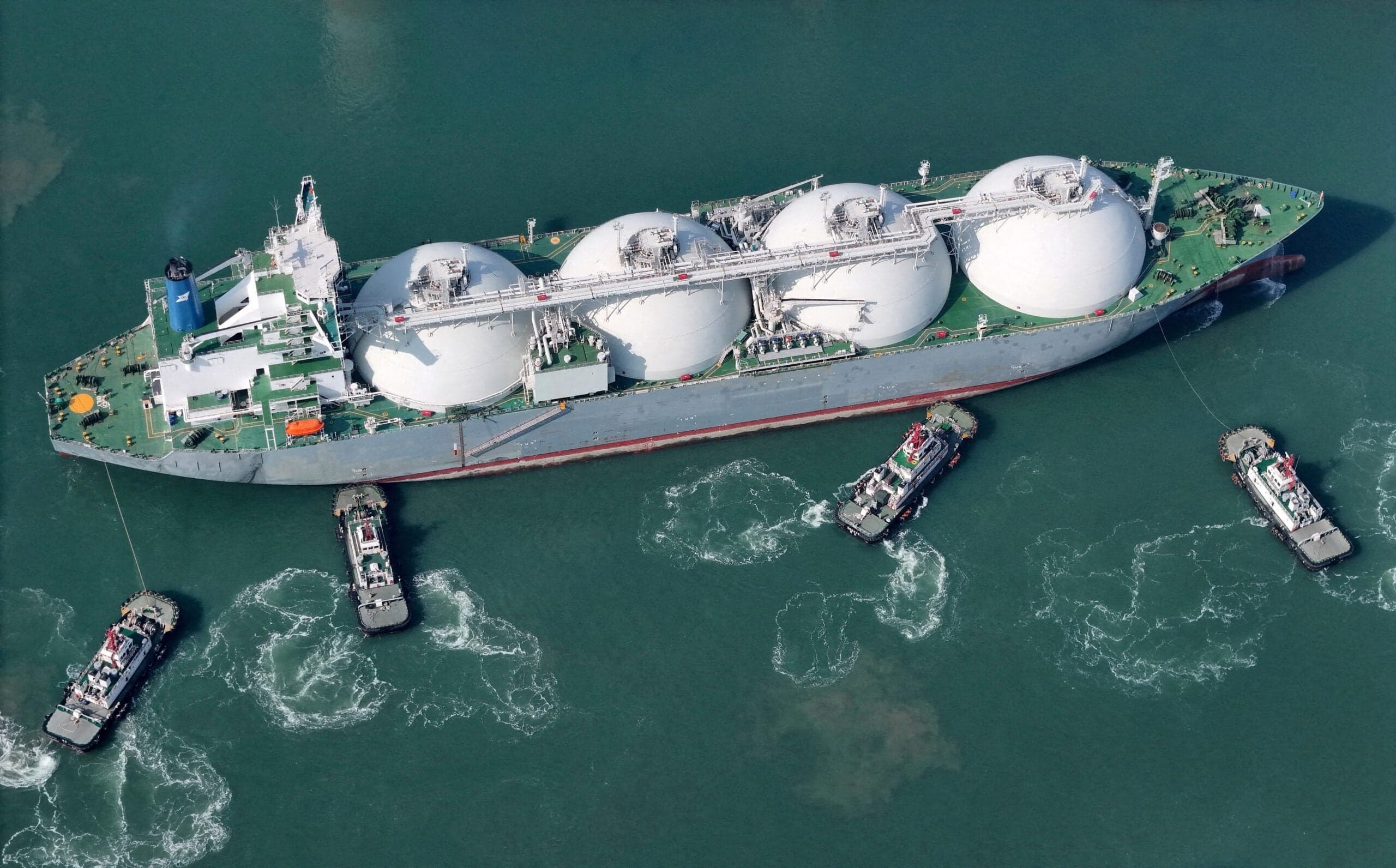 Strait of Hormuz Disruptions Could Halt 2026 LNG Trade Growth