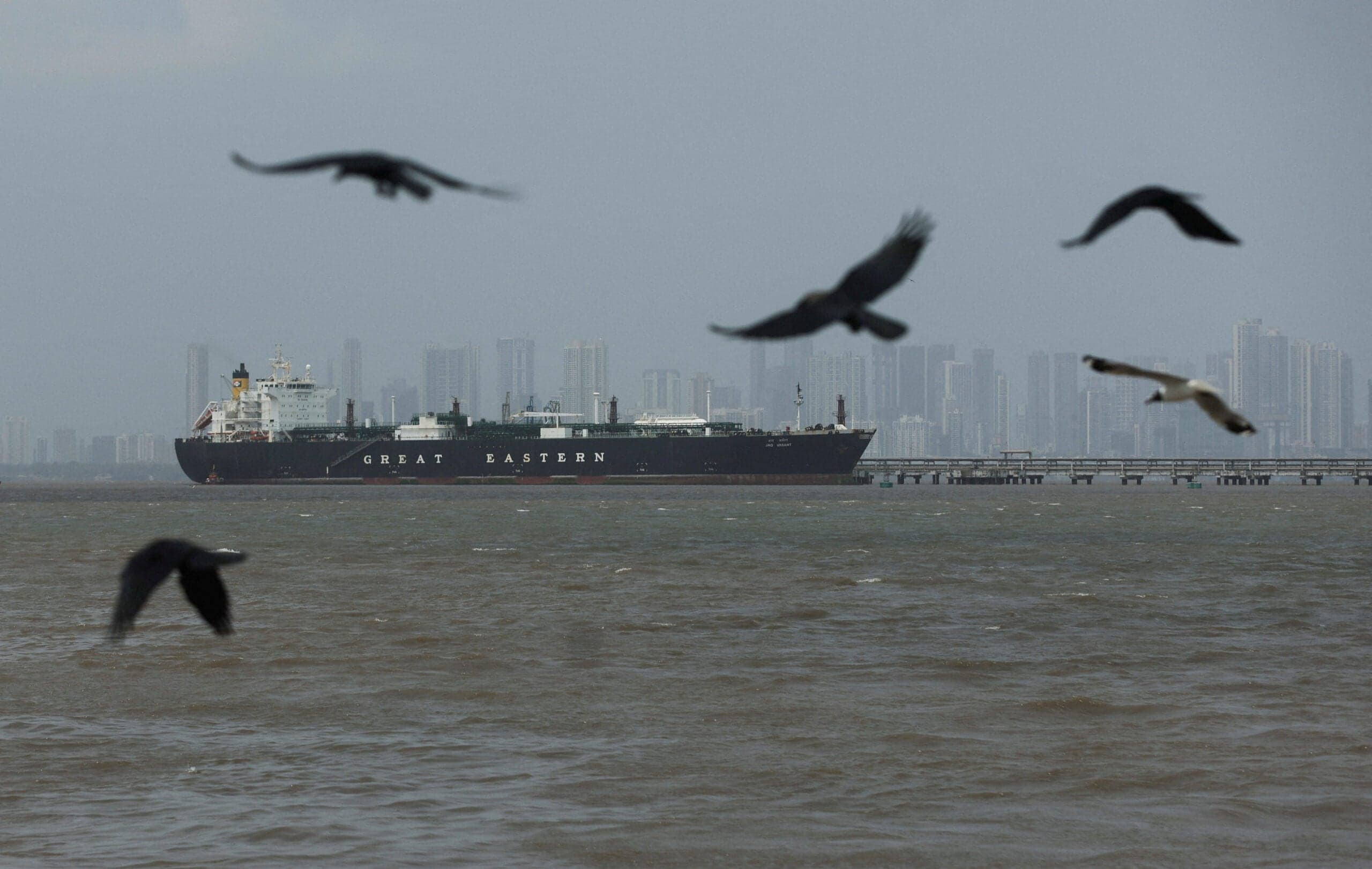 US Energy Secretary Notes Increased Shipping Through Strait of Hormuz Amid Tensions