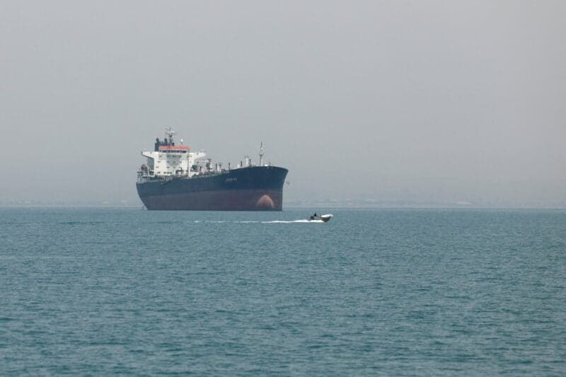 Shipping Industry Doubts Iran's Hormuz Control Plan Due to Sanctions and Insurance
