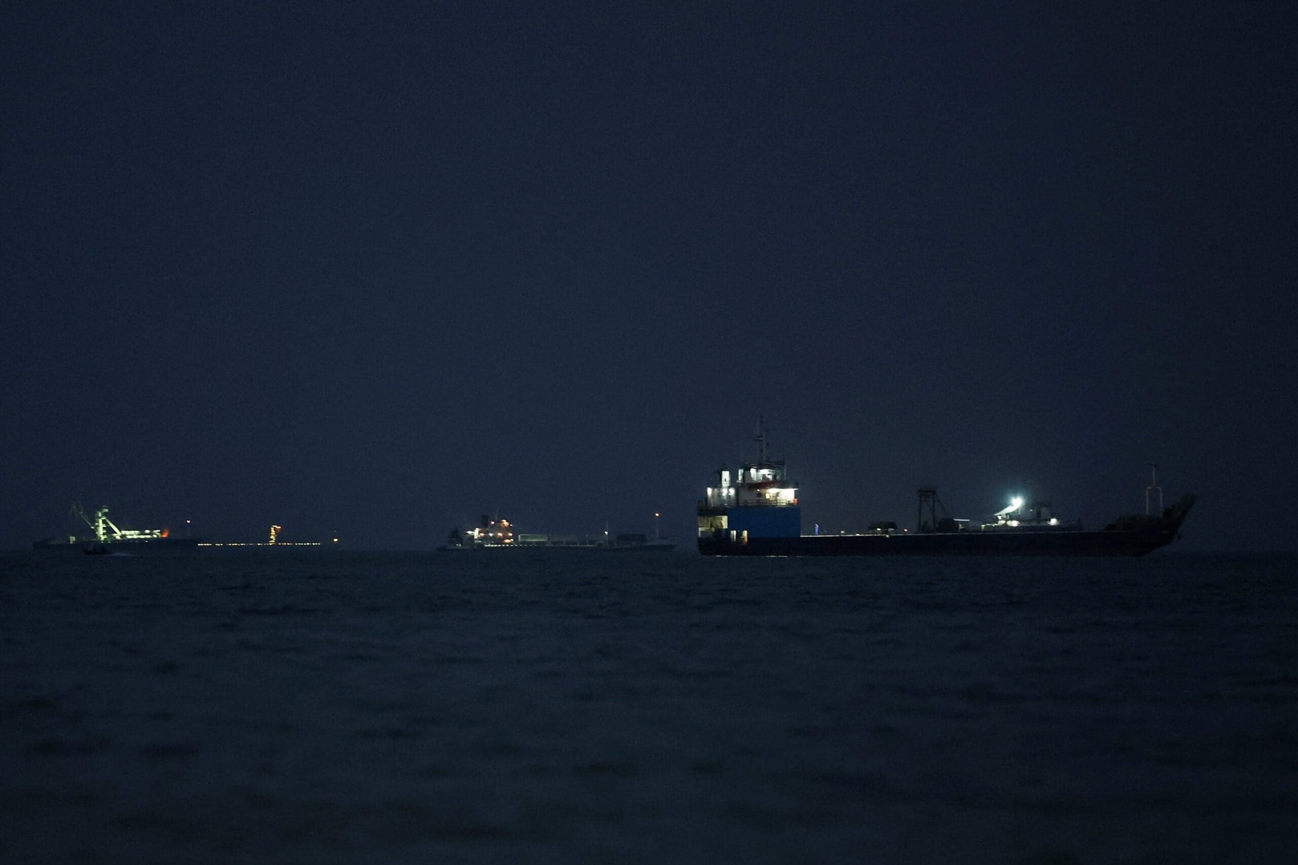 Tanker Traffic Increases in Strait of Hormuz Amid Easing Tensions