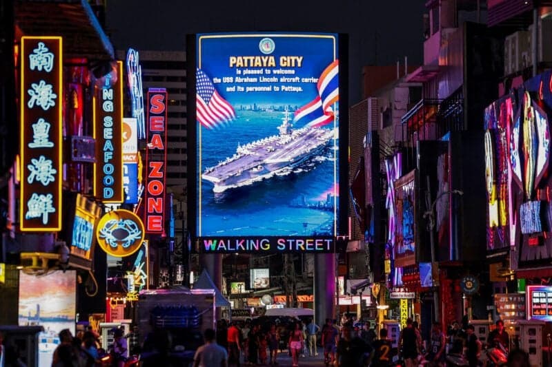 US Aircraft Carrier Abraham Lincoln Concludes Thailand Port Visit