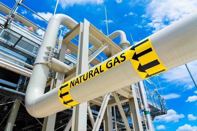 US Natural Gas Futures Hit Four-Week Peak Amid Hot Weather Forecasts
