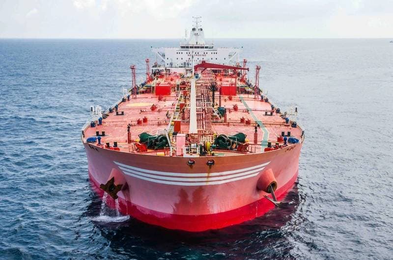 Tanker Fires Warning Shots After Approach by Small Boats Off Yemen Coast
