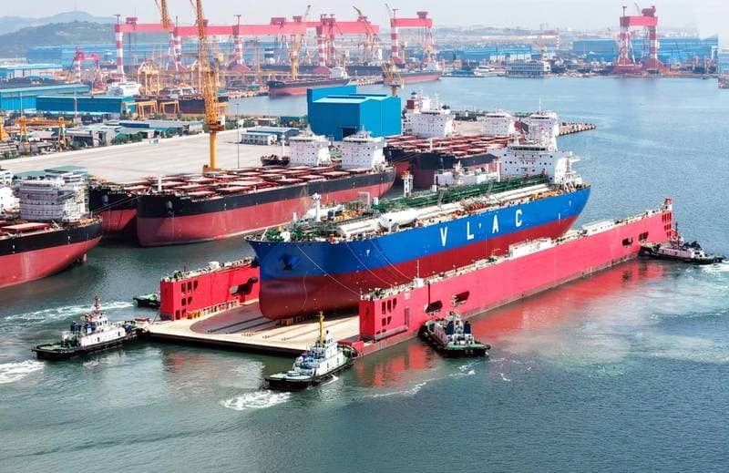 ADNOC L&S Expands Fleet with $1.3 Billion Acquisition of 11 Tankers