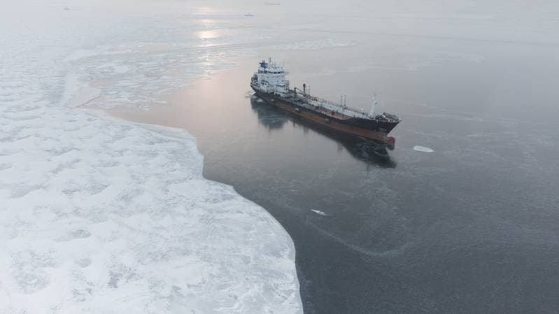 Russia Accelerates Arctic Oil Exports to Asia, Bypassing Traditional Routes