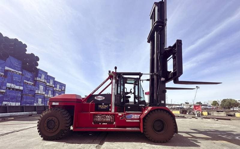 SeaTac Marine Acquires New Forklift with MARAD Grant Funding