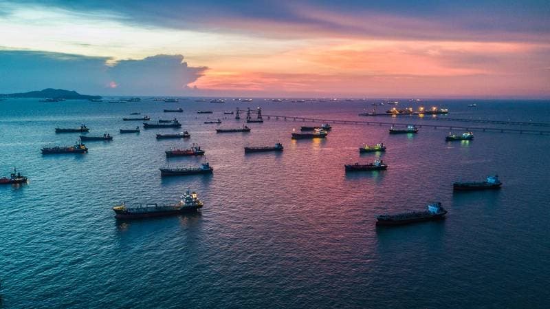 Iran Issues Warning on Strait of Hormuz Transit Rules, Threatening Vessel Restrictions
