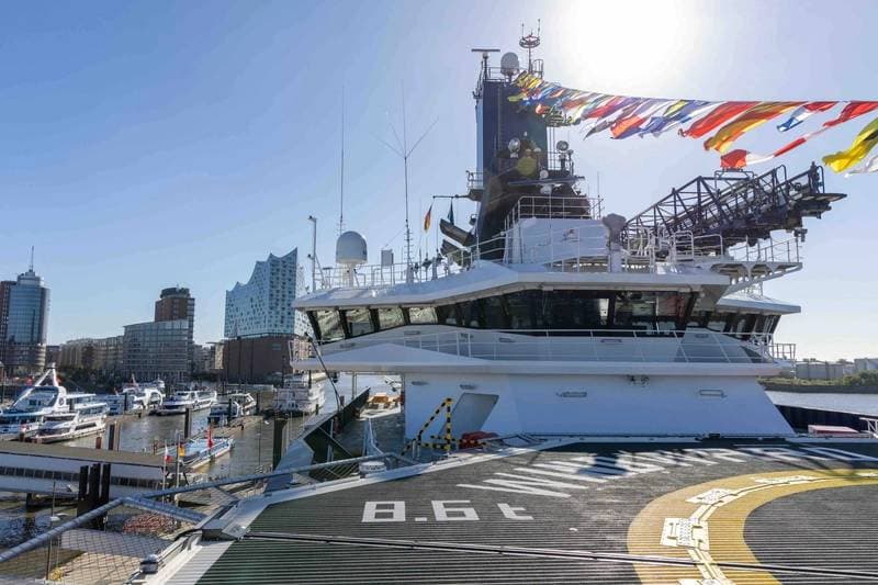 Windward Offshore Christens New Commissioning Service Operation Vessel in Hamburg
