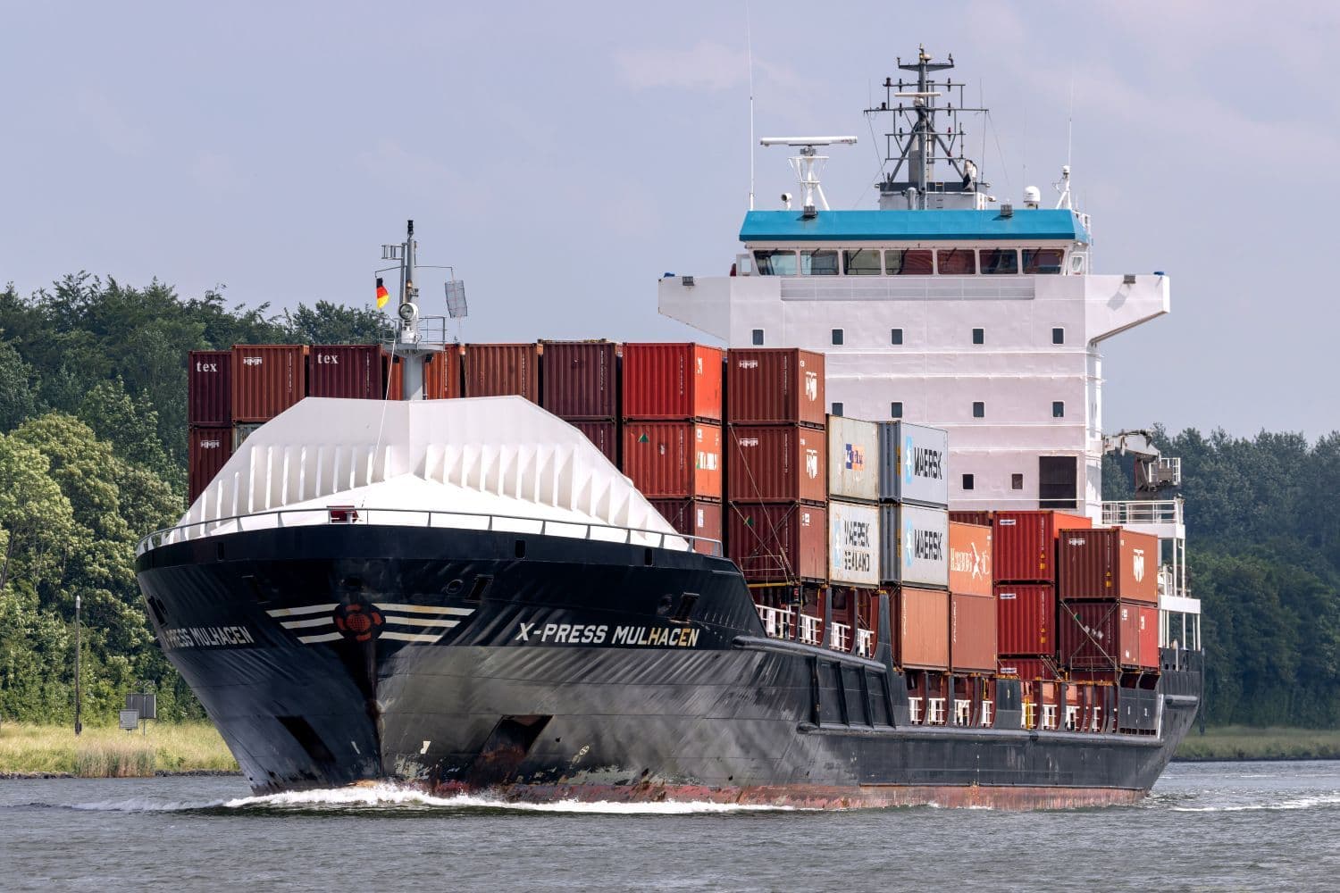 Mid-Sized Ocean Carriers Could Form New Alliances to Boost Competitiveness