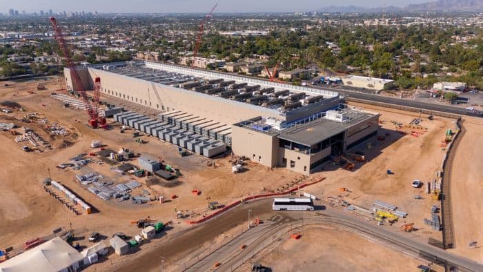 Data Center Logistics: Forwarders Expand Beyond Air Freight for High-Value Tech Shipments