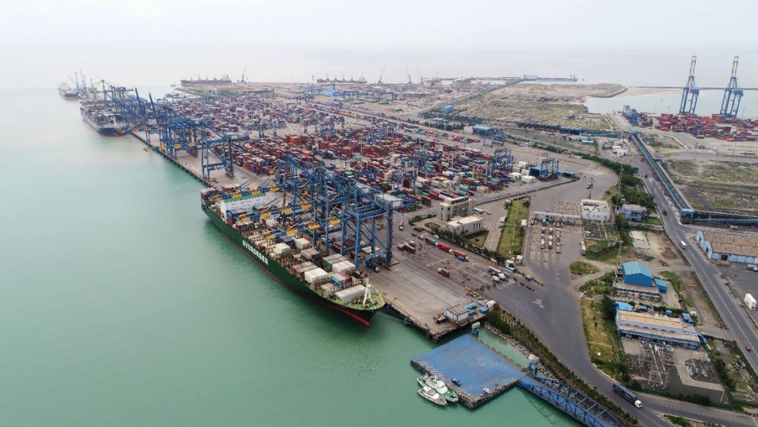 Mundra Port Faces Congestion Risk Amidst Empty Container Storage Dispute