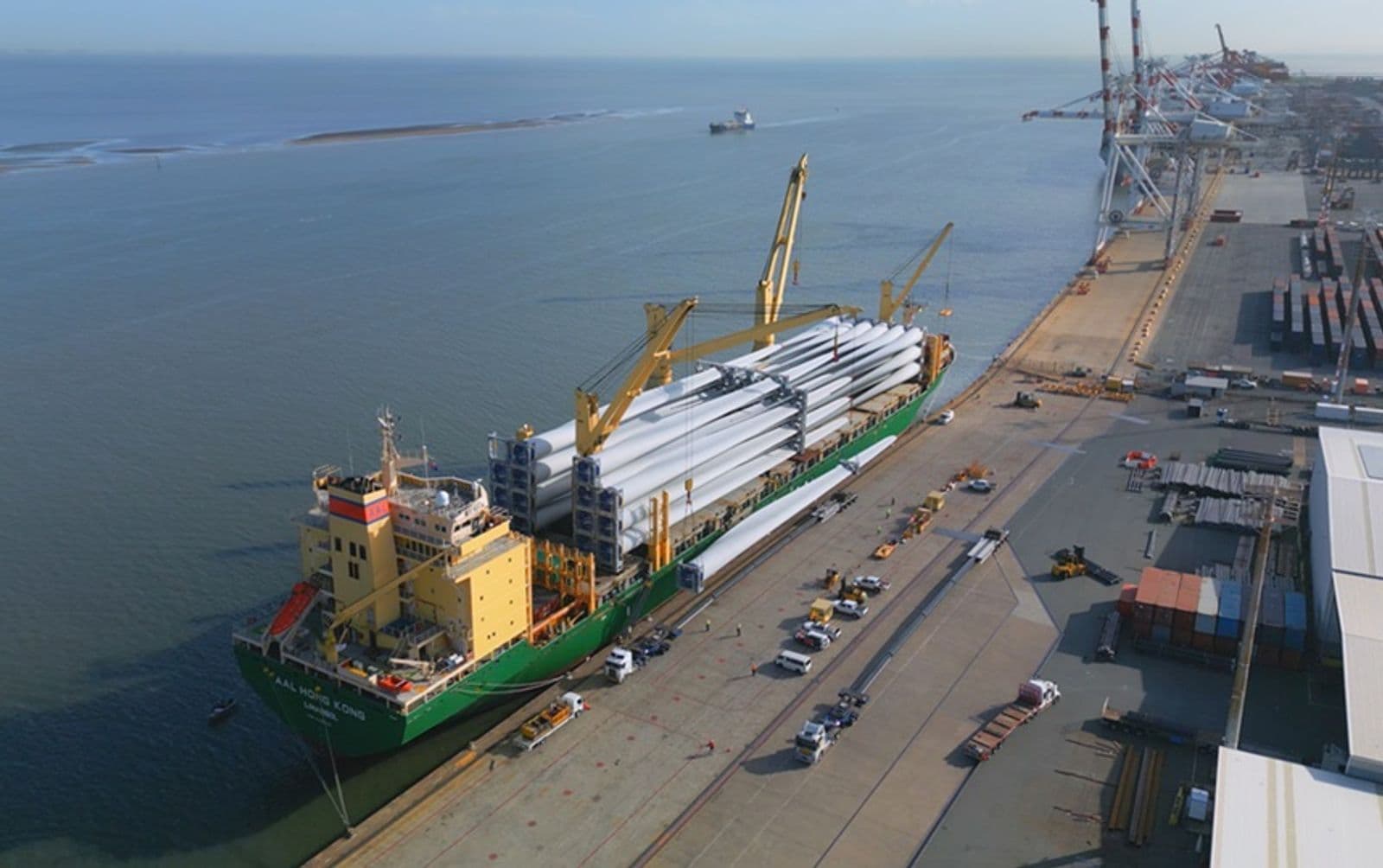 Multipurpose Vessel Owners Retain Older Ships Amidst Strong Demand and Stable Rates