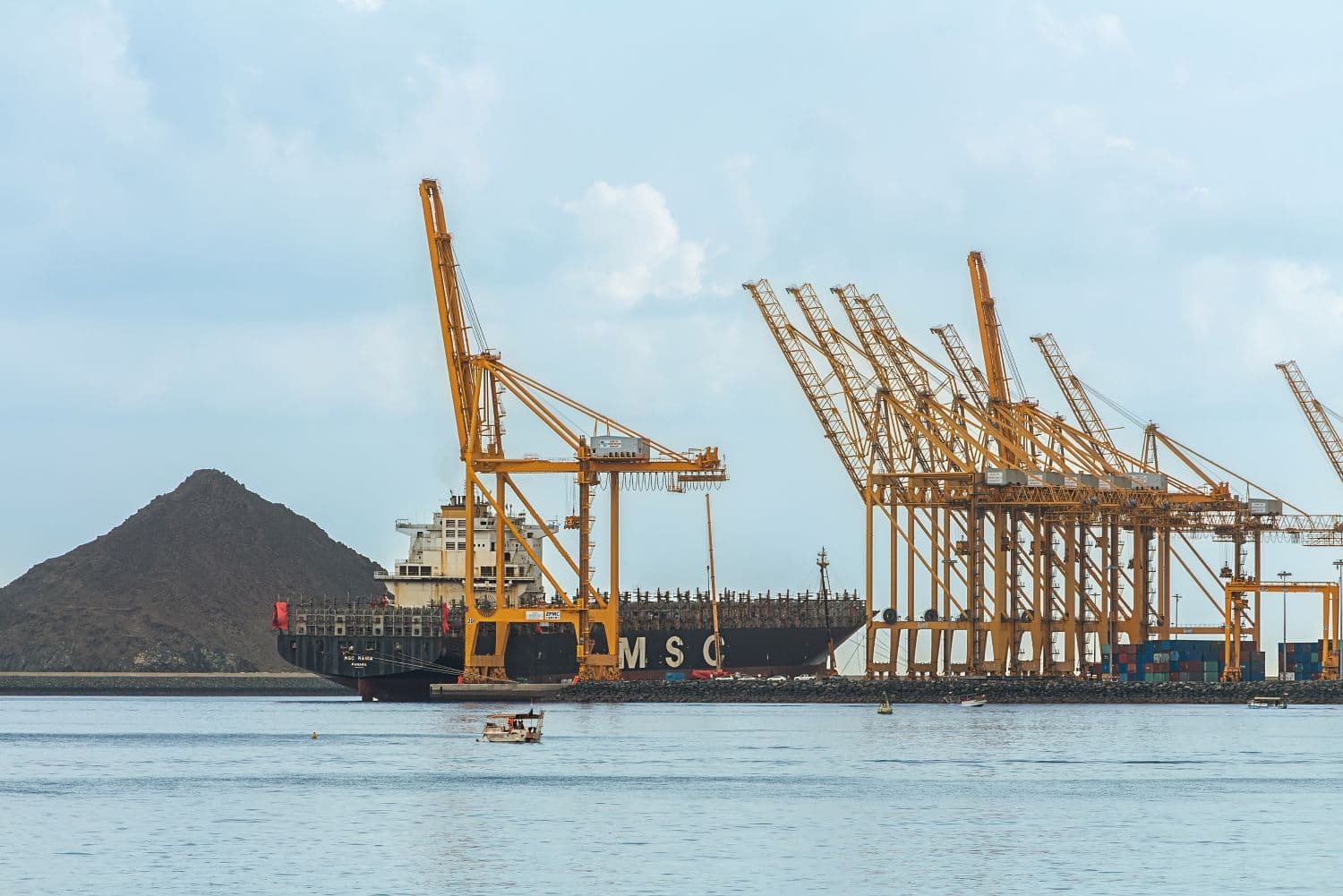 India-Middle East Cargo Flows Face Strain from Congestion and Vessel Attacks