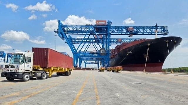 Port Everglades Welcomes New Direct Container Service from Far East