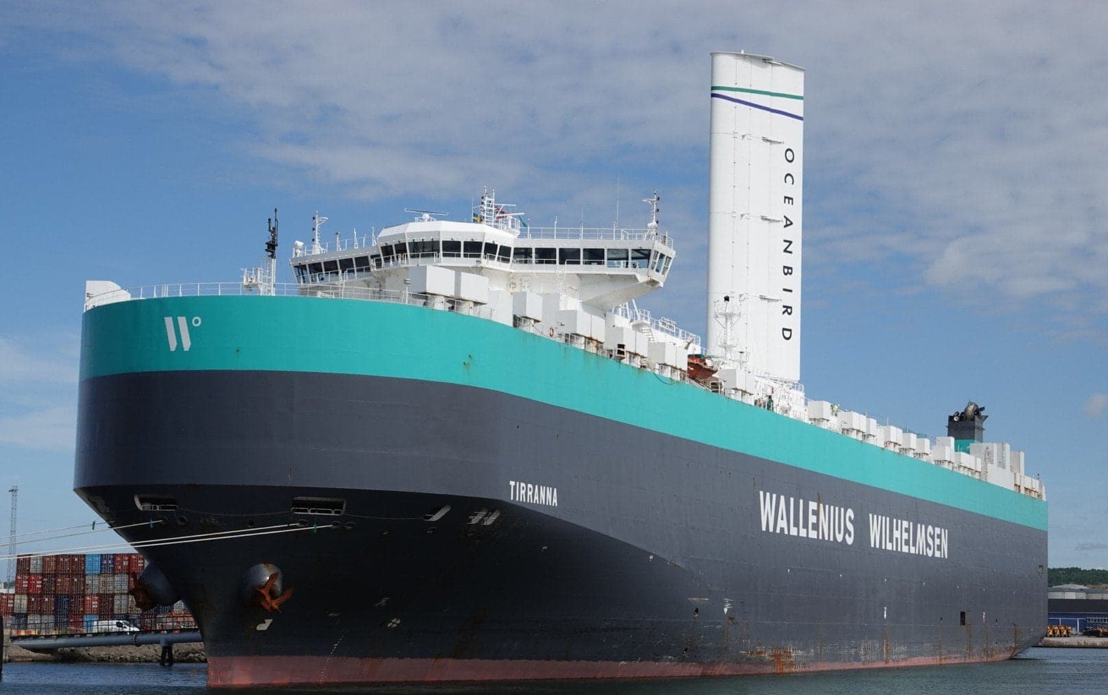 First Wing-Sail System Undergoes Testing on Car Carrier Vessel