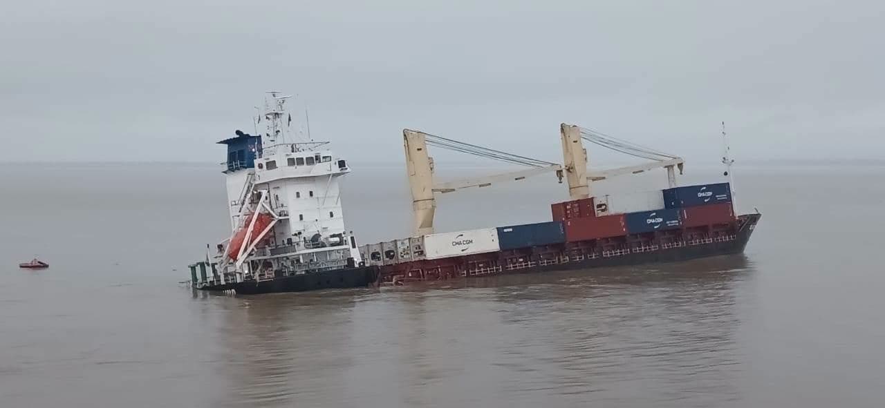 Cameroon Reopens Major Port Following Bulker and Cargo Ship Collision