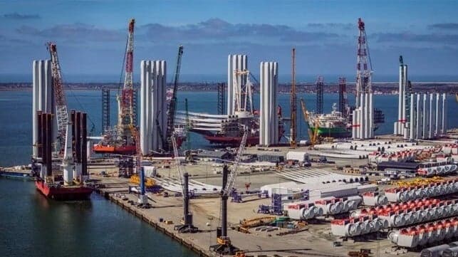 Wind Turbine Installation Vessel Damages Blades in Danish Port Incident