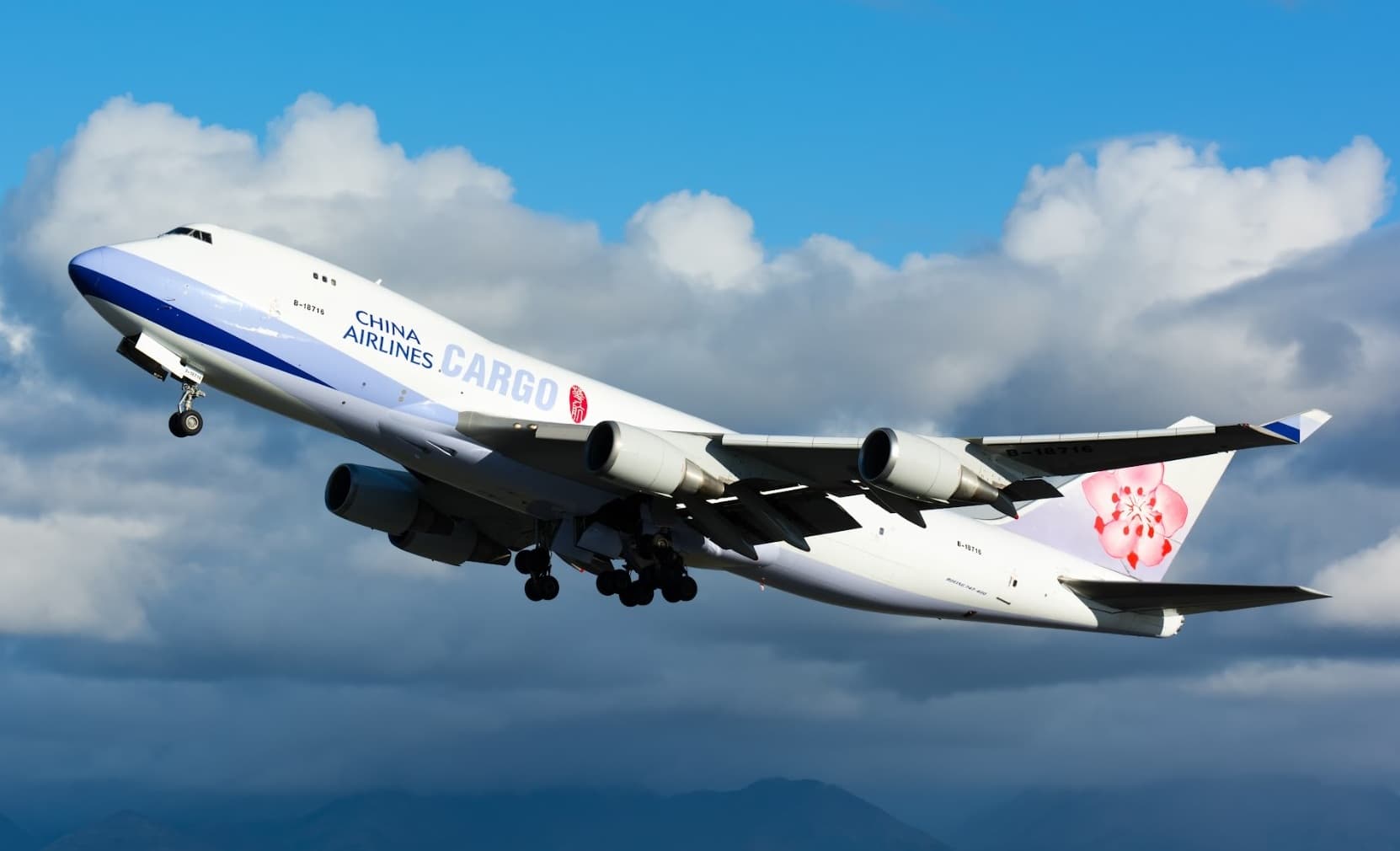 China Airlines Reports Significant Q2 Cargo Growth Driven by High-Tech Demand