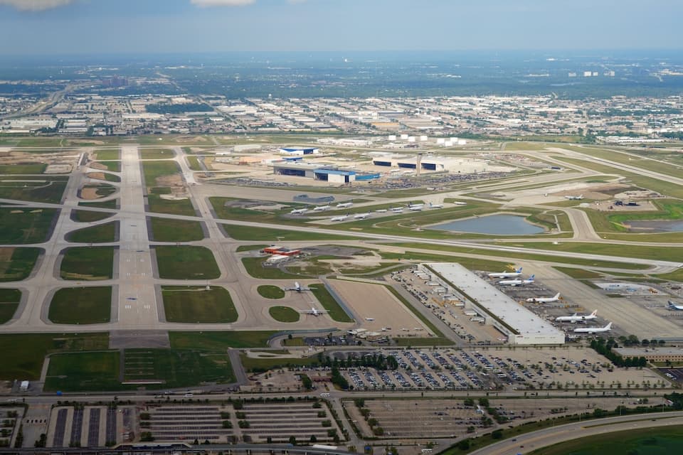 US Airports Face Investment Shortfall Amid Rising Air Cargo Demand