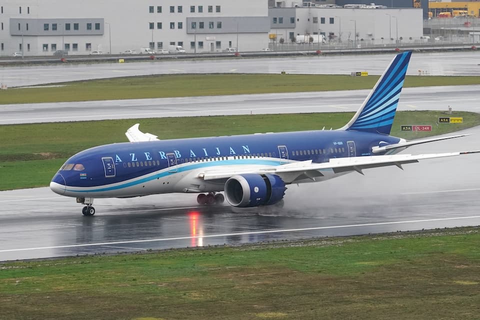 Azerbaijan Airlines Partners with ACL Airshop for Pallet Fleet Management