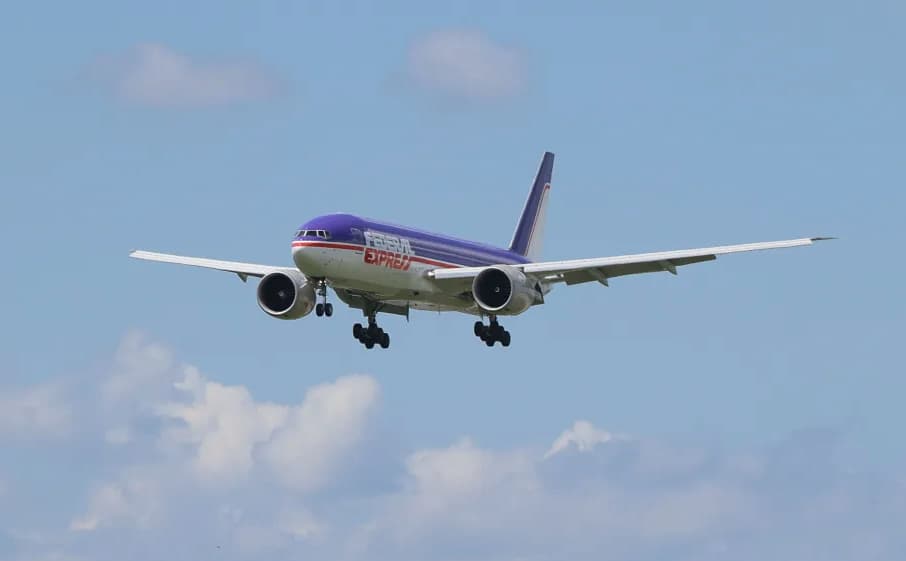 FedEx Unveils Retro-Livery 777F as Memphis Hub Renamed for Founder