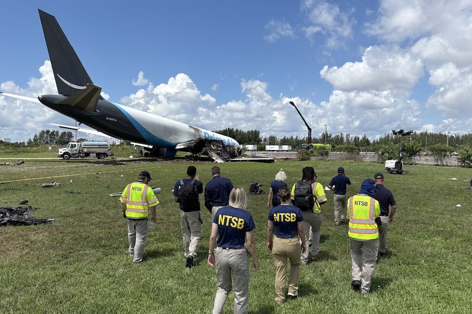 Amazon Air Halts Operations with 21 Air After Miami Runway Overrun Incident