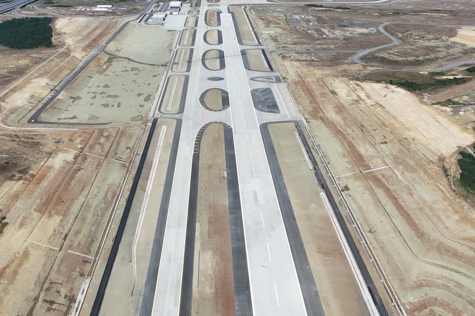 Istanbul Airport Expands with New East-West Runway to Boost Air Cargo Capacity