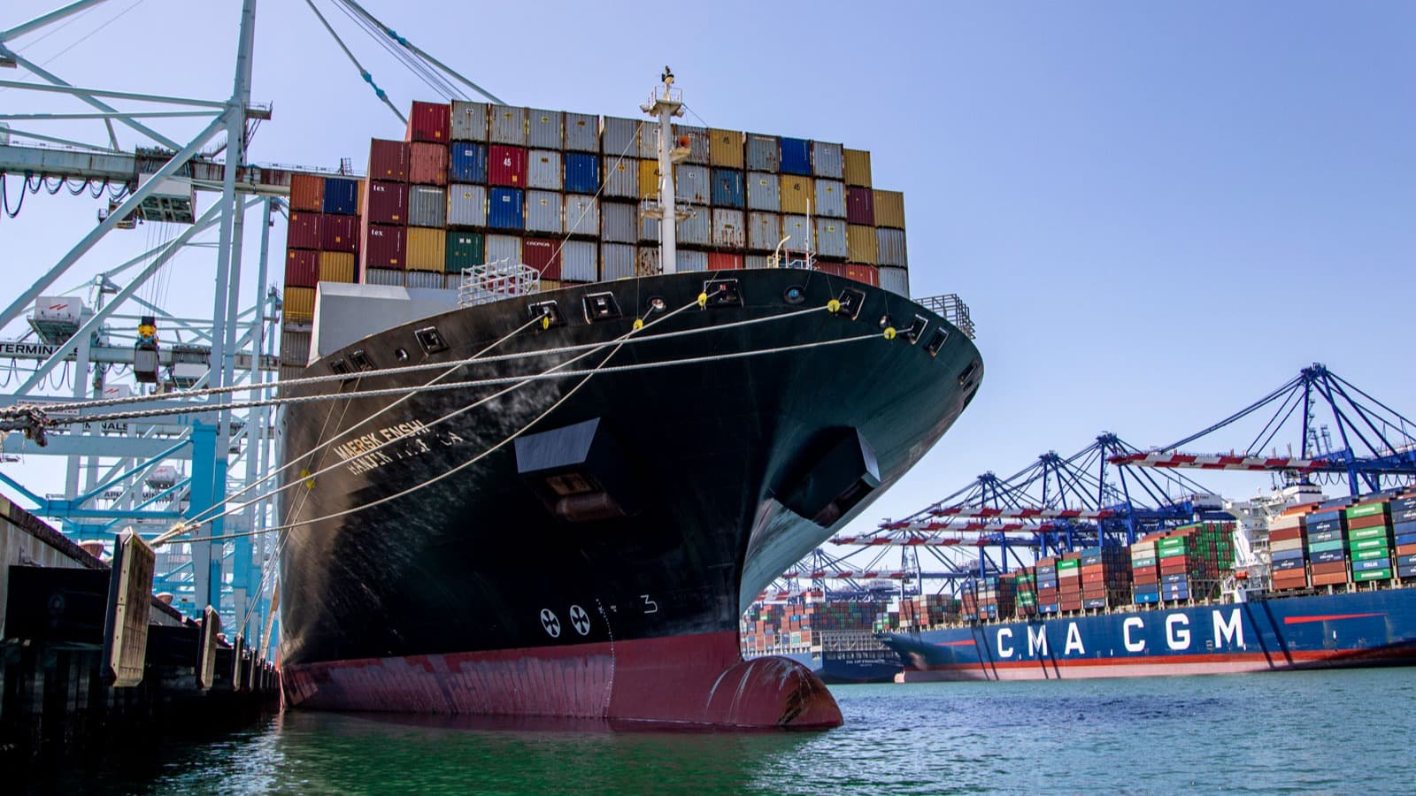 Port of Los Angeles Anticipates 7% Container Volume Decrease for Fiscal Year