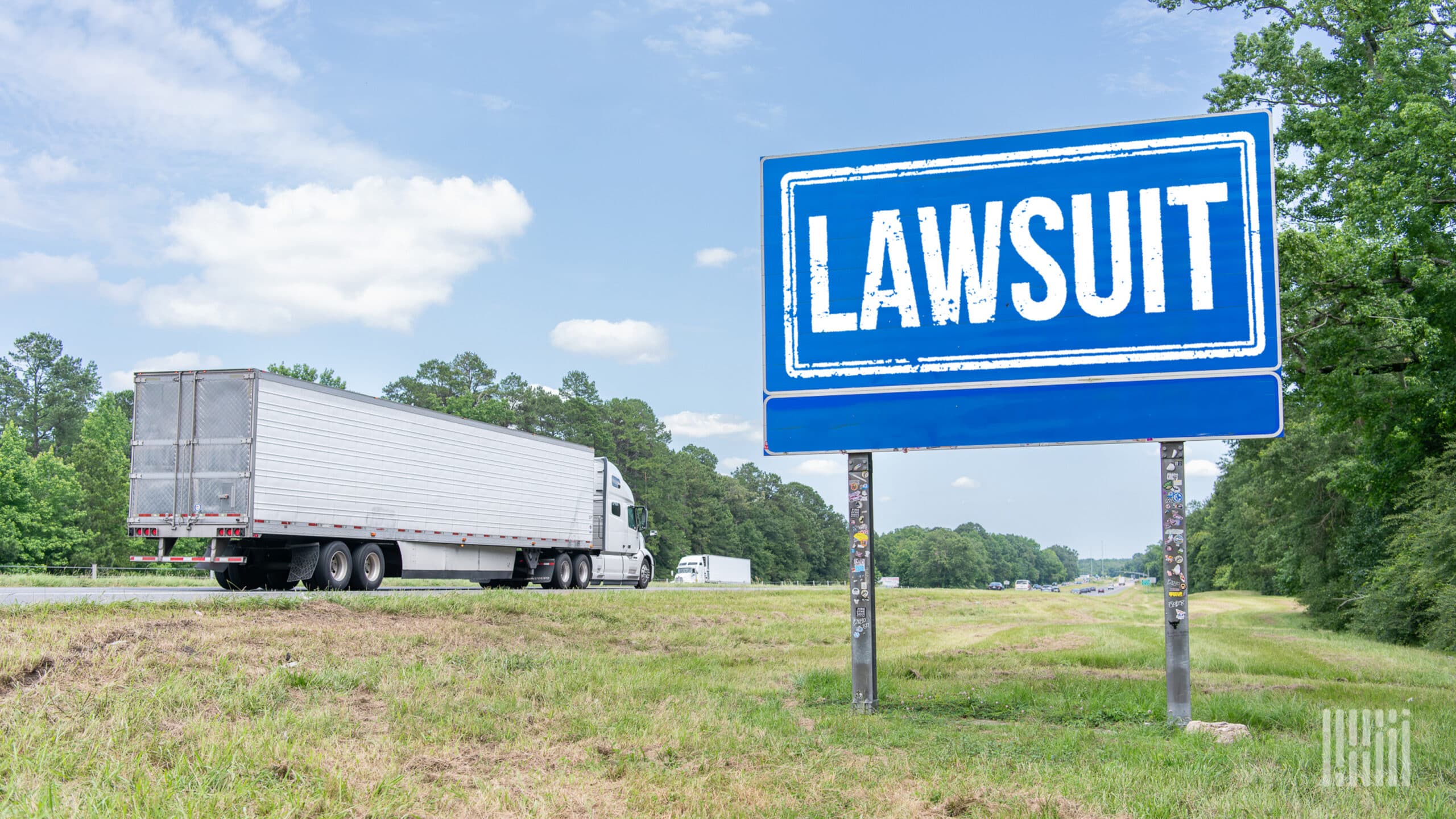 Nuclear Verdicts Drive Up Costs for Commercial Trucking Carriers