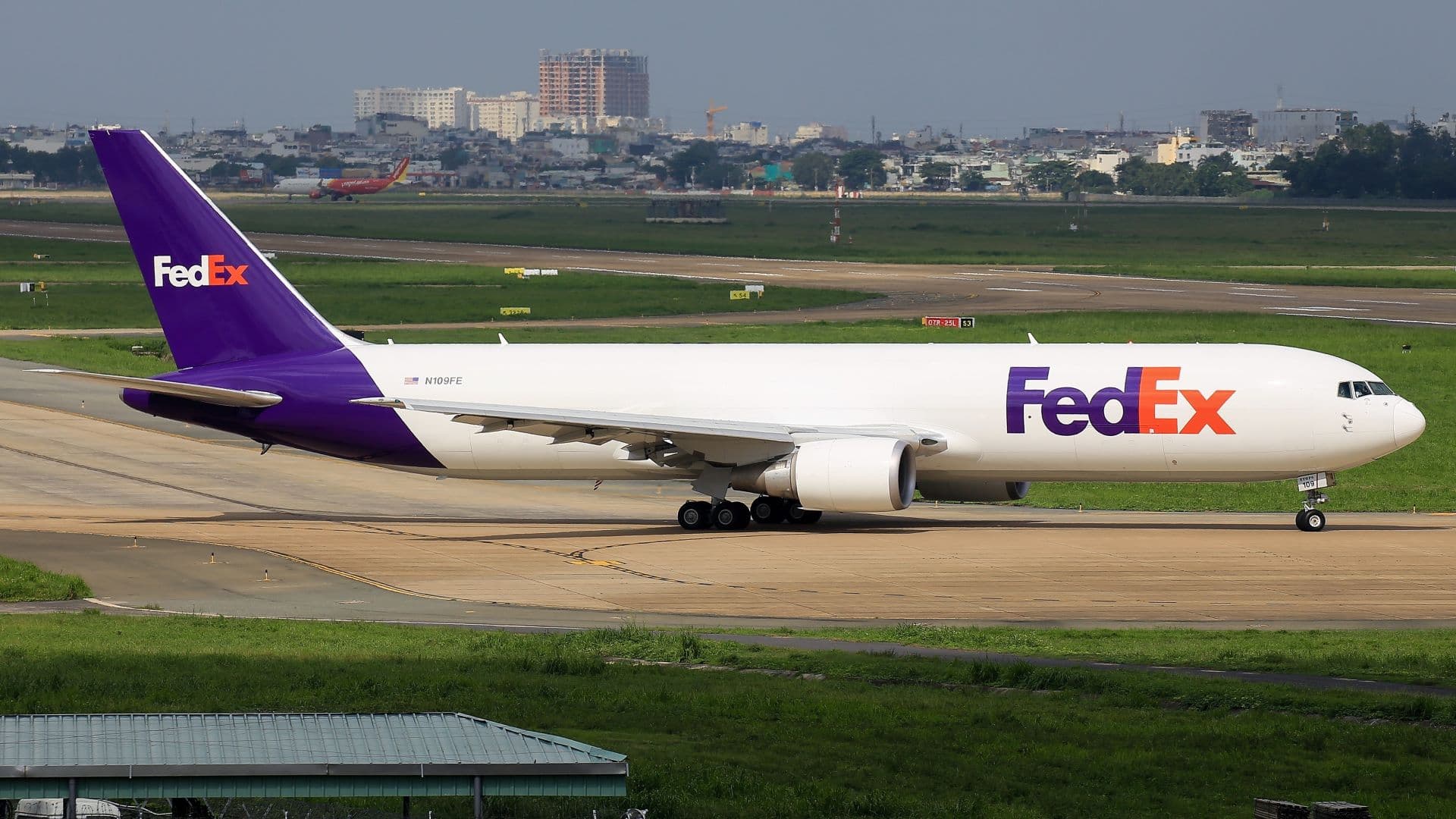 FedEx Addresses Vietnam Cargo Backlog After System Transition