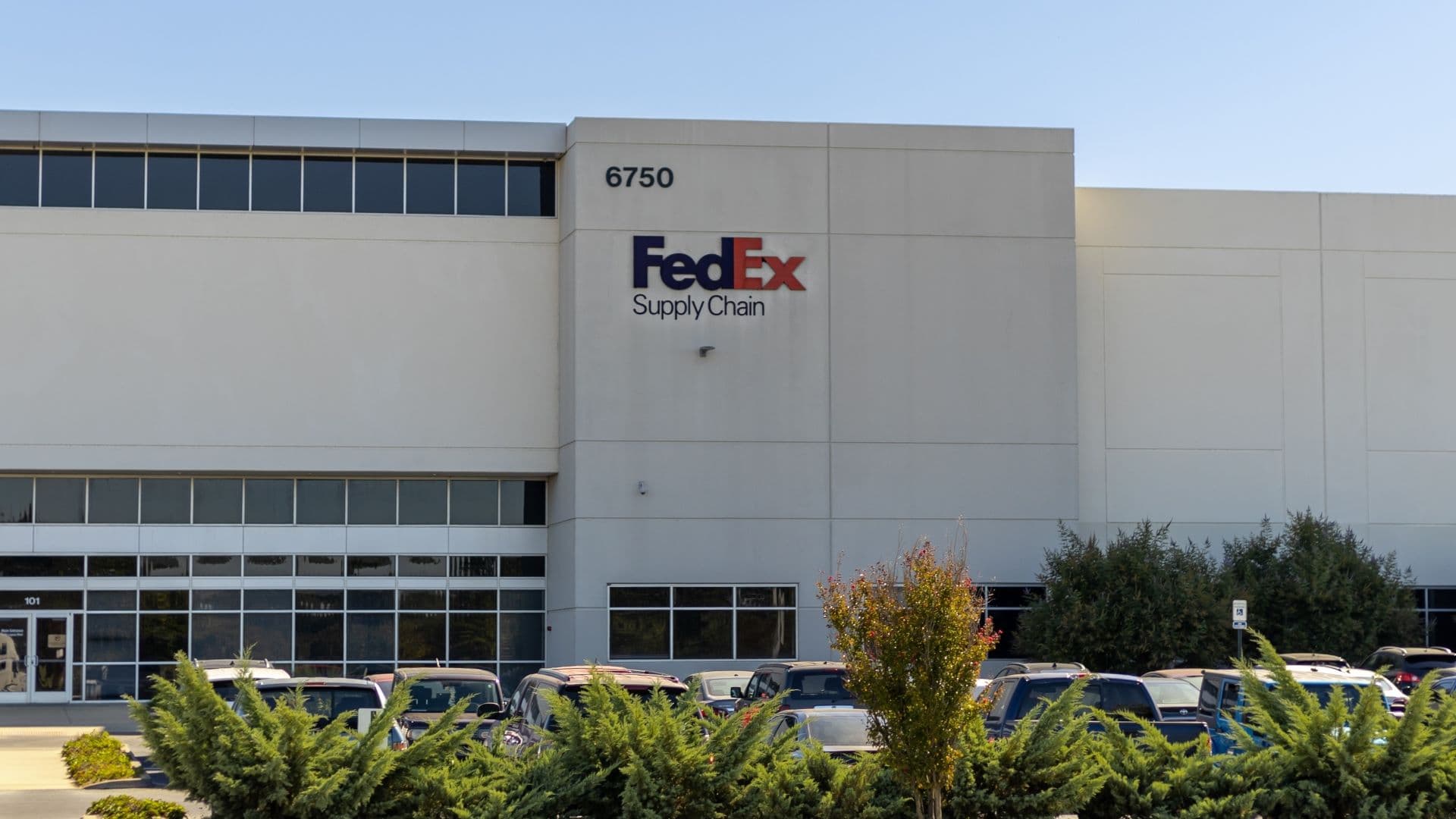 CMA CGM Acquires FedEx Supply Chain Division for $1.4 Billion
