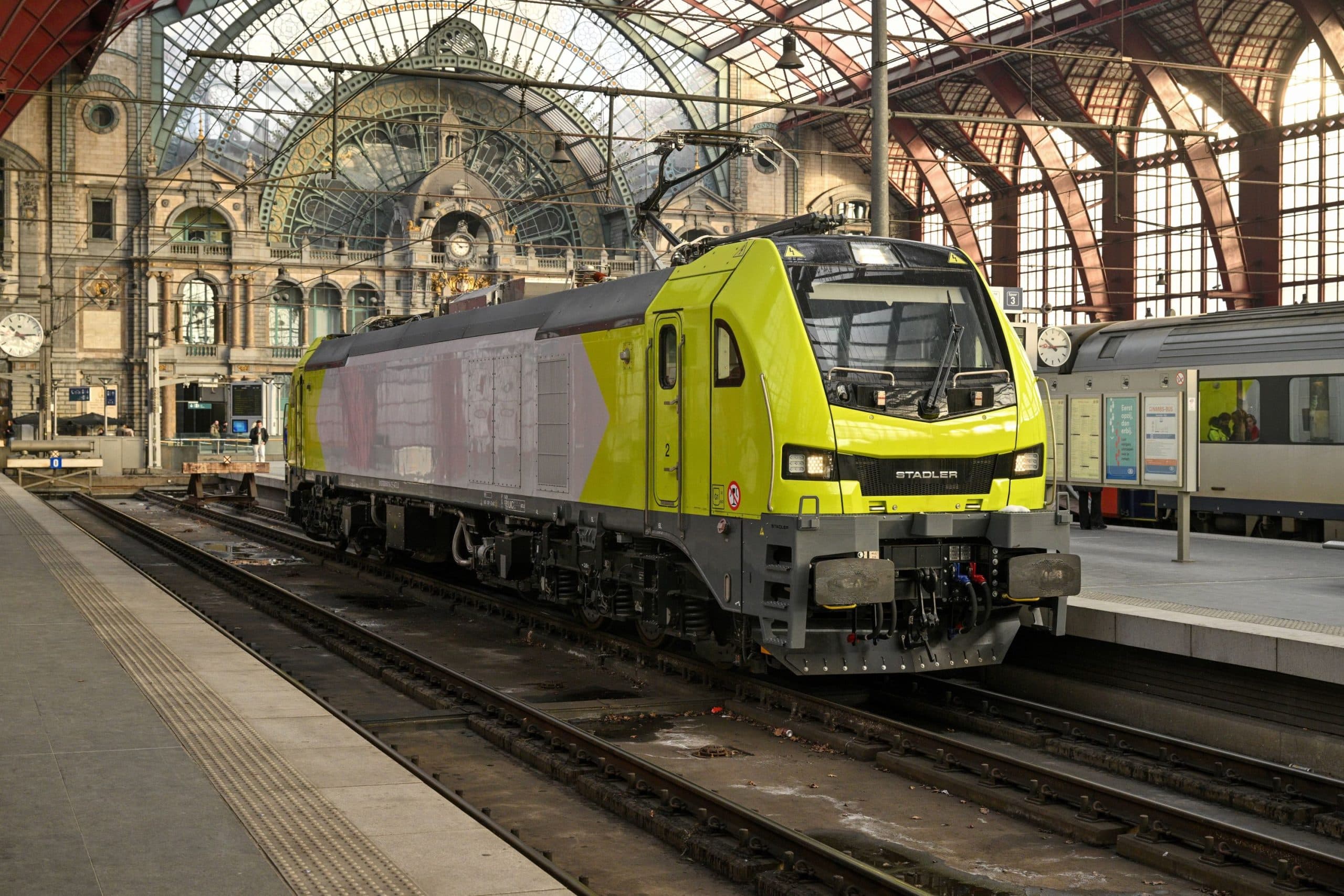 Stadler EURO6000 Locomotive Approved for Belgium, Enhancing Spain-North Sea Rail Freight