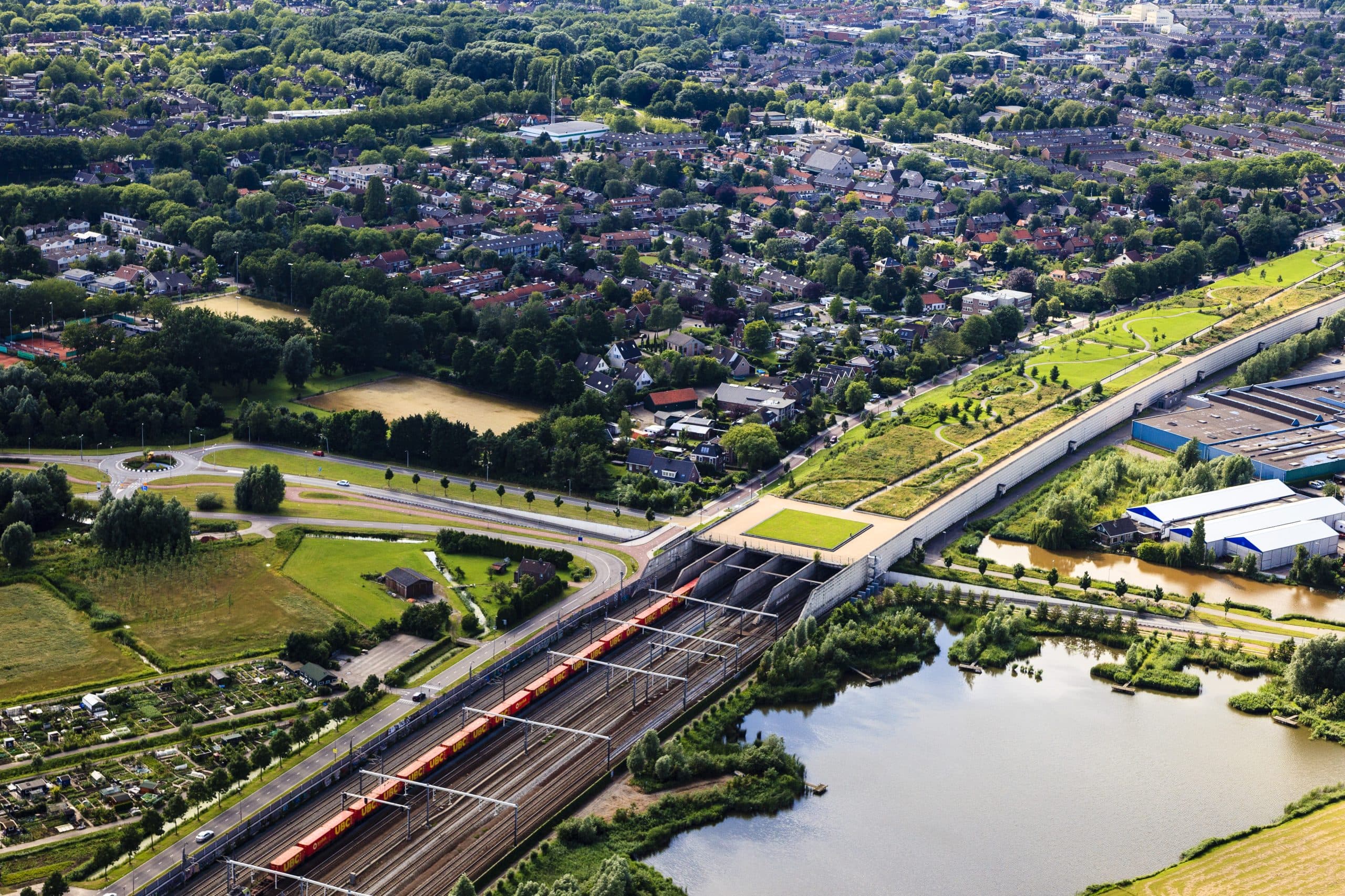 Rotterdam Rail Freight Line Faces Extended Closure Due to Track Subsidence