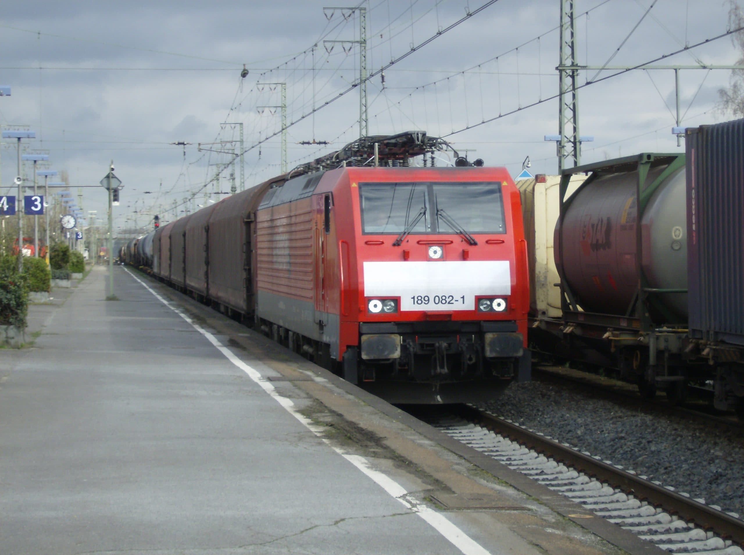 Dutch Ministry Explores "Coasting" for Rail Terminal Entry to Boost Efficiency